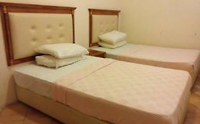 Pd Tiara Bay Apartment Homestay